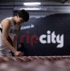杨瀚森：新赛季珍惜上场时间 跟随大哥们脚步