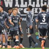 27岁日本球星梅开二度，助攻无敌！现场视角惊艳德甲比赛