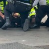 太阳报：切尔西比赛结束后，场外一16岁少年因涉嫌持仿制枪被捕